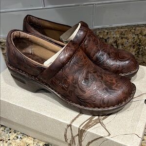 b.o.c Brown Embossed Leather Clogs